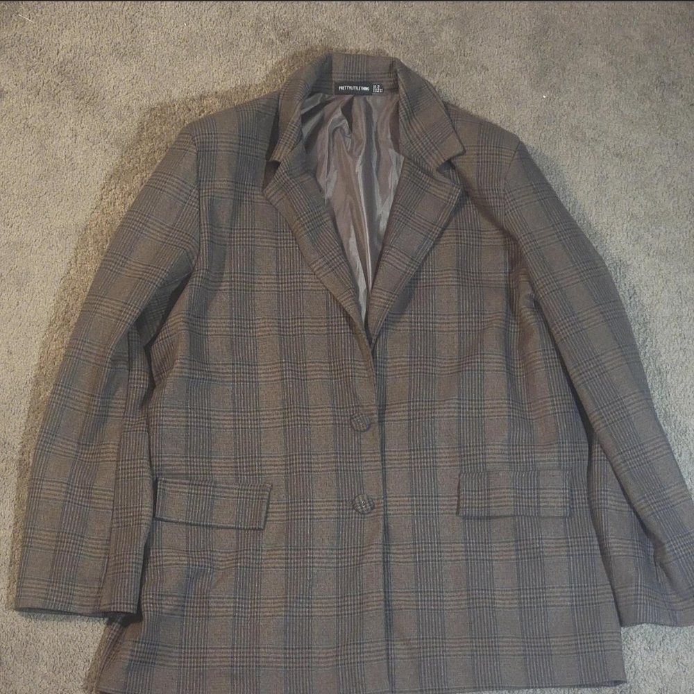 Women's Oversized Brown Checkered Blazer